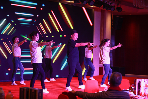 1551754513107412.jpg 大禹漢光2018年“同心同行,共創(chuàng)未來(lái)”主題年會(huì)圓滿成功